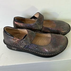 Algeria Shoes in good condition